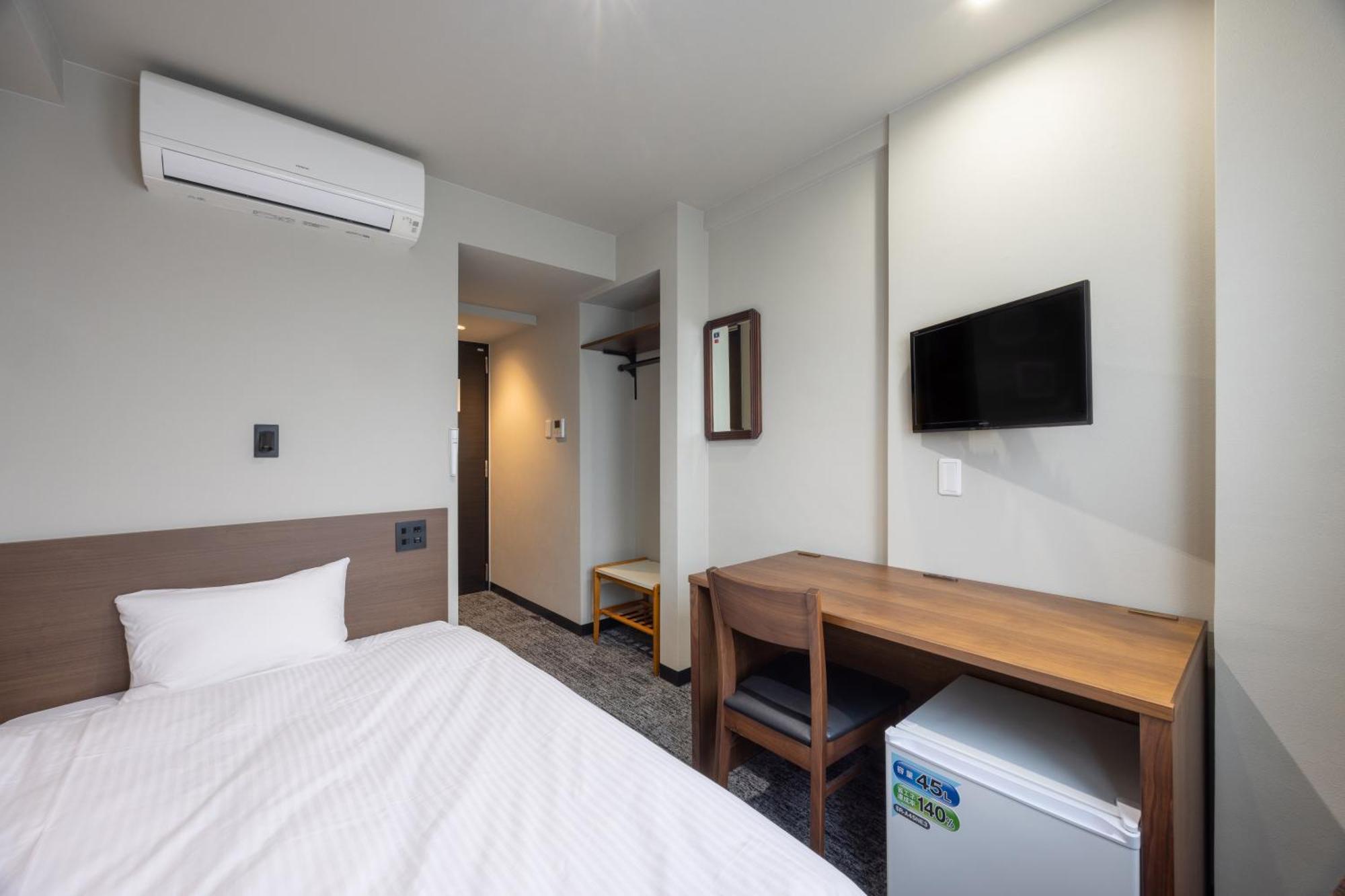 Fukuyama Royal Hotel Екстер'єр фото