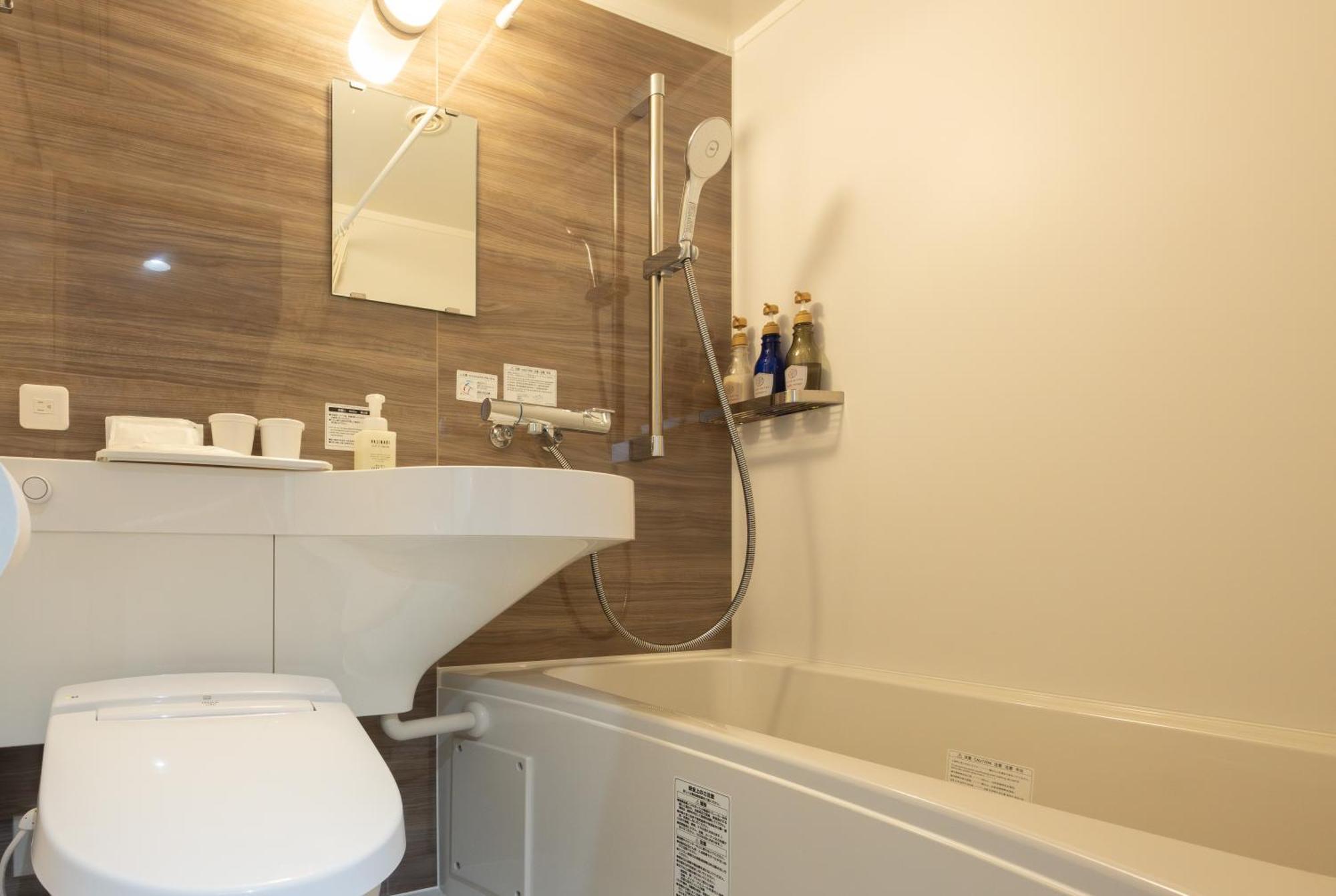 Fukuyama Royal Hotel Екстер'єр фото